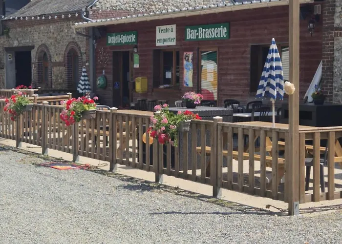 Campsite Mobil-home 4 Personnes Bec-de-Mortagne