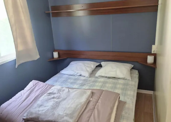 Mobil-home 4 Personnes Campsite *